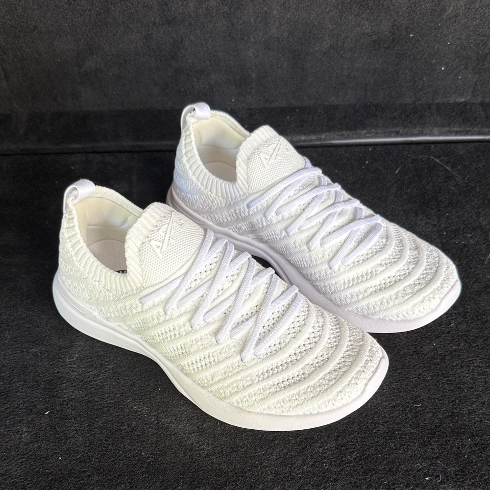 APL tech look wave White Knit Sneakers 3